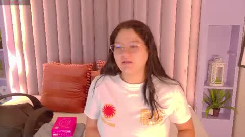 Snapshot of amatistasky__ chatting on June 18, 2026, 11:25 am AMATISTA online show from June 18, 2026, 11:25 am