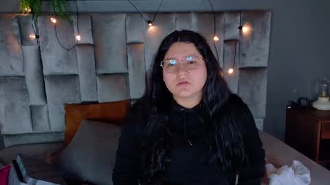 Snapshot of amatistasky__ chatting on July 2, 2026, 11:27 am AMATISTA online show from July 2, 2026, 11:27 am