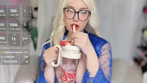 yooo online show from April 9, 2026, 6:19 am