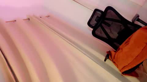 Amaya online show from November 8, 2025, 9:13 pm