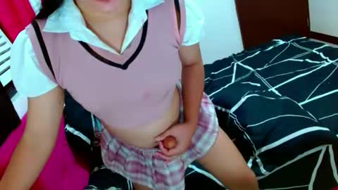 AmayaIsabella online show from March 25, 2026, 4:07 am