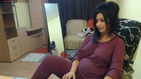 Snapshot of amazinerika chatting on December 23, 2024, 12:25 am Amazinerika online show from December 23, 2024, 12:25 am