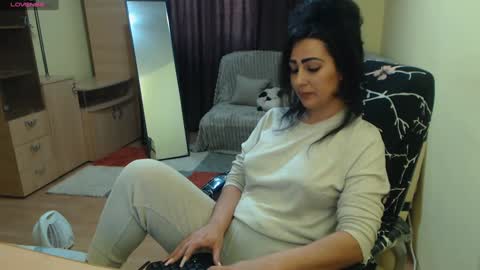 Snapshot of amazinerika chatting on January 19, 2025, 11:01 am Amazinerika online show from January 19, 2025, 11:01 am