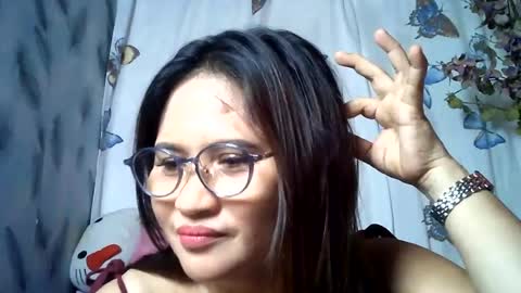 Snapshot of amazing_angel22 chatting on June 19, 2026, 1:10 am amazing angel online show from June 19, 2026, 1:10 am
