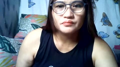 Snapshot of amazing_angel22 chatting on June 25, 2026, 12:21 am amazing angel online show from June 25, 2026, 12:21 am