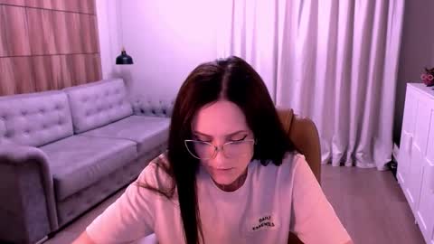 Snapshot of amazingeyes89 chatting on April 19, 2026, 1:21 pm Izza online show from April 19, 2026, 1:21 pm