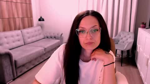 Snapshot of amazingeyes89 chatting on May 30, 2026, 11:40 am Izza online show from May 30, 2026, 11:40 am