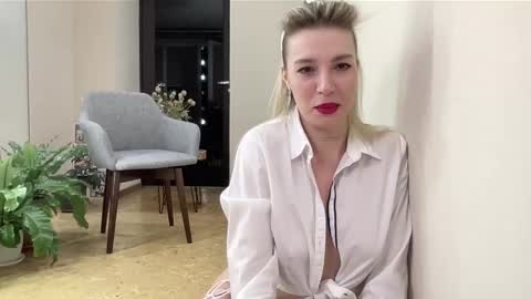 Snapshot of amazingkelly chatting on January 24, 2025, 1:14 pm Kelly online show from January 24, 2025, 1:14 pm