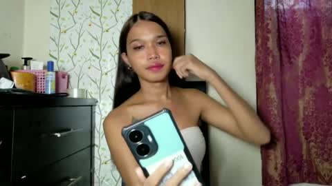 amazingkimcum online show from June 12, 2026, 10:19 pm