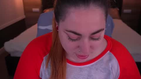 Ellie online show from September 12, 2025, 10:54 pm