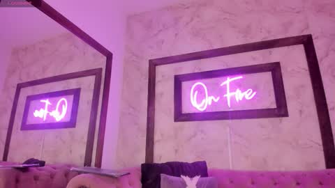 Snapshot of ambaar_moon_ chatting on November 9, 2025, 12:03 pm Ambar online show from November 9, 2025, 12:03 pm