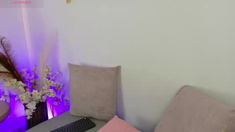 Snapshot of ambar_carterr chatting on November 25, 2025, 4:01 am Ambar online show from November 25, 2025, 4:01 am