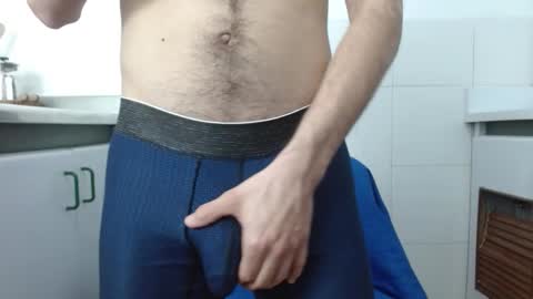 Snapshot of ambar_mds chatting on September 19, 2025, 2:07 pm Sebas online show from September 19, 2025, 2:07 pm