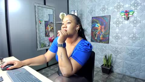 Snapshot of ambar_rose2 chatting on December 6, 2024, 1:44 pm ambar rose2 online show from December 6, 2024, 1:44 pm