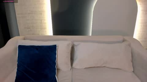 Ambar  online show from March 24, 2026, 11:48 am