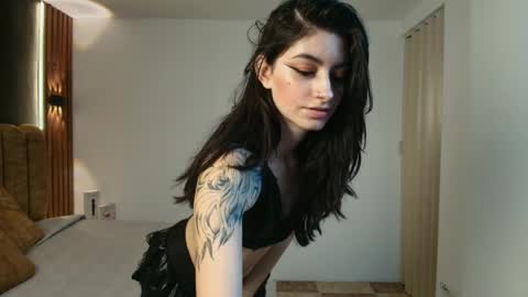 Snapshot of ambarlee_ chatting on April 22, 2026, 12:18 pm AMBAR LEE online show from April 22, 2026, 12:18 pm