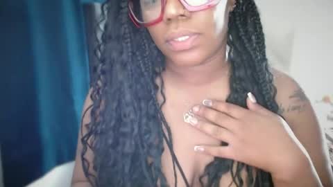 Snapshot of ambarose88 chatting on May 17, 2026, 3:48 am Amoya online show from May 17, 2026, 3:48 am