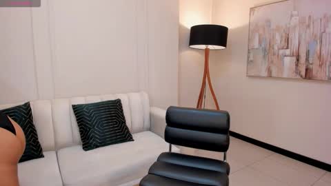 Snapshot of ambarowens chatting on December 4, 2025, 3:49 am ambarowens online show from December 4, 2025, 3:49 am