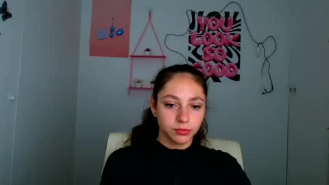 Snapshot of amber__r chatting on July 7, 2026, 5:32 am Amber online show from July 7, 2026, 5:32 am