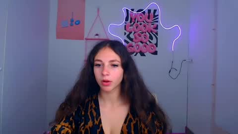 Snapshot of amber__r chatting on July 14, 2026, 5:45 am Amber online show from July 14, 2026, 5:45 am