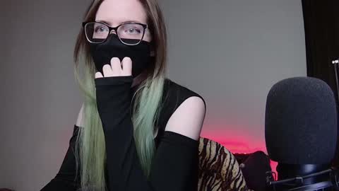 Snapshot of amber_candyfloss chatting on December 15, 2024, 12:07 am Amber non-nude model online show from December 15, 2024, 12:07 am