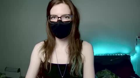 Amber non-nude model online show from January 12, 2026, 1:00 am