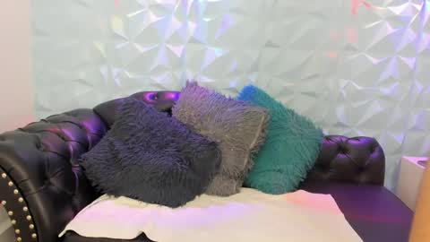 Amber online show from April 22, 2026, 11:56 am