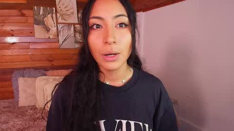 Snapshot of amber_curly chatting on November 20, 2025, 7:13 pm amber_curly online show from November 20, 2025, 7:13 pm