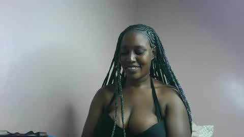 Snapshot of amber_cutie2 chatting on May 2, 2026, 2:05 am amber_cutie2 online show from May 2, 2026, 2:05 am