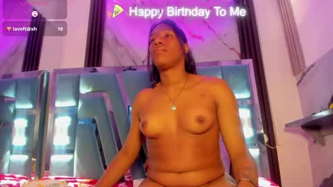 Snapshot of amber_diior chatting on May 26, 2026, 6:04 pm Amber online show from May 26, 2026, 6:04 pm