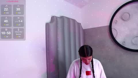 Snapshot of amber_edams chatting on December 5, 2025, 12:14 pm Amber online show from December 5, 2025, 12:14 pm