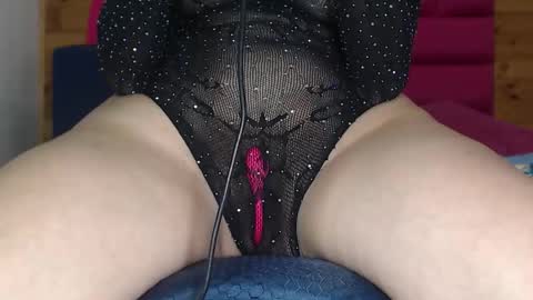 Amber Moore online show from December 4, 2025, 1:48 am