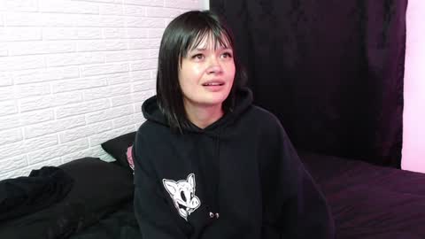 Snapshot of amber_rouss chatting on December 29, 2024, 7:39 am ROUSS online show from December 29, 2024, 7:39 am