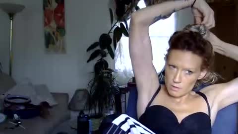 Snapshot of amberdesmond722 chatting on May 18, 2026, 11:32 pm Kaligirll online show from May 18, 2026, 11:32 pm