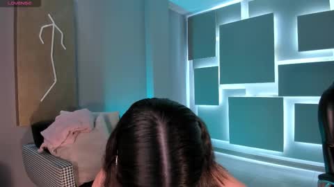 Amber  online show from November 5, 2025, 10:21 pm