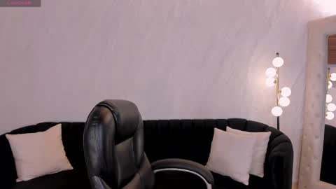 Snapshot of amberfarrell chatting on May 2, 2026, 8:14 pm Amber online show from May 2, 2026, 8:14 pm