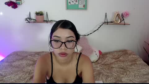 Amber Jeong online show from January 4, 2025, 1:52 am