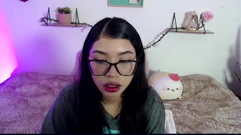 Amber Jeong online show from January 13, 2025, 11:49 pm