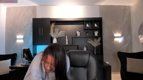 Amber  online show from November 27, 2025, 2:57 am