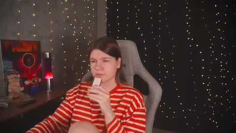 Snapshot of amberlyyy chatting on December 22, 2025, 4:53 am my name is Sonya but you can call me your favorite girl 3 online show from December 22, 2025, 4:53 am