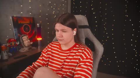 Snapshot of amberlyyy chatting on February 1, 2026, 5:06 am my name is Sonya but you can call me your favorite girl 3 online show from February 1, 2026, 5:06 am