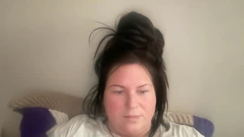 Snapshot of ambermoss7 chatting on January 5, 2026, 5:27 pm ambermoss7 online show from January 5, 2026, 5:27 pm