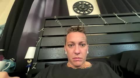 Amberneddie online show from October 29, 2025, 3:58 pm