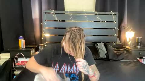 Amberneddie online show from November 13, 2025, 5:34 pm