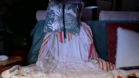 Snapshot of amberr11 chatting on December 24, 2024, 12:22 am Amberr11 online show from December 24, 2024, 12:22 am