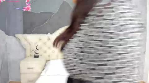 Amber Grey online show from October 14, 2025, 5:25 pm