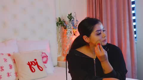 Snapshot of amberseyes chatting on May 3, 2026, 8:31 am Amberseyes online show from May 3, 2026, 8:31 am