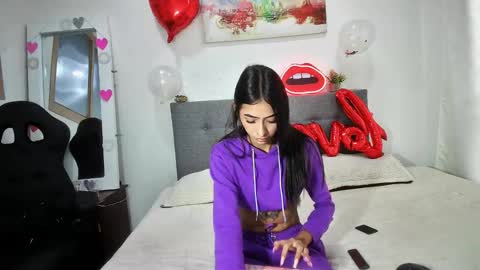 Amber  online show from February 16, 2026, 7:43 pm