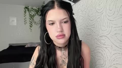 Alica online show from November 17, 2025, 10:10 am