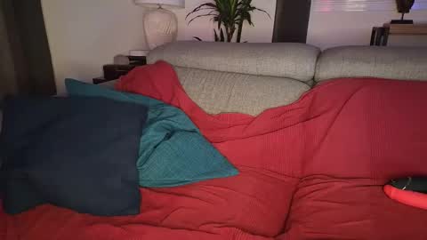 amelange online show from September 16, 2025, 9:27 pm